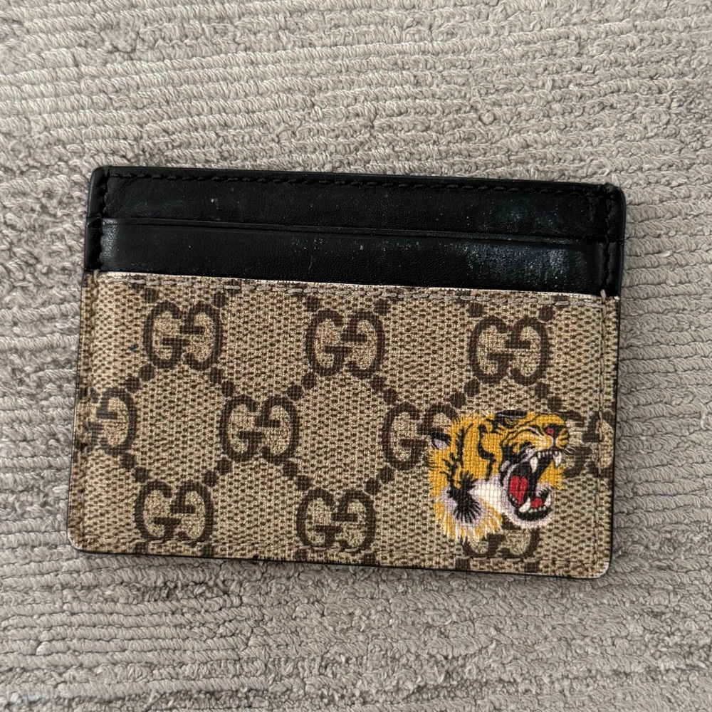 Gucci Black and Tan Card Holder with Tiger Motif